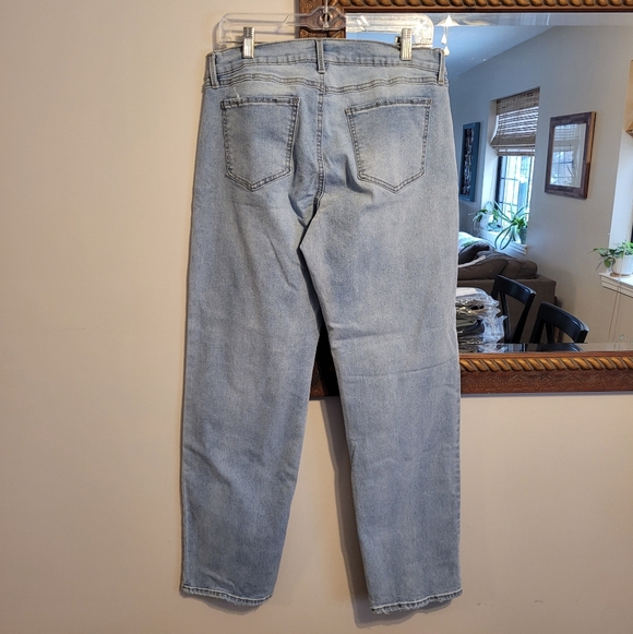 Rewash Rlaxed Fit Low Rise Distressed Jeans Light Blue - Picture 3 of 3